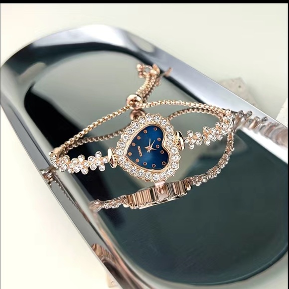 Cute  GOLD heart shaped watch - Picture 6 of 15